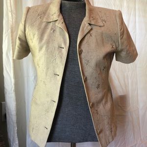 Women’s short sleeve button down blouse